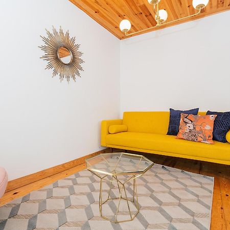 River View 1Bdr Apt In Alfama Close To Tram リスボン エクステリア 写真